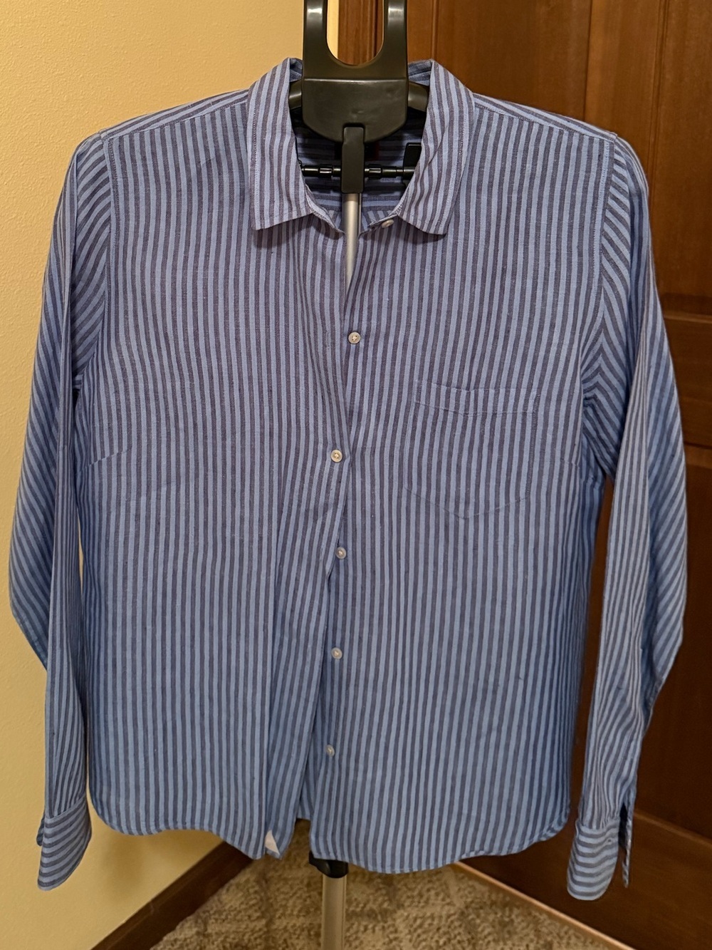 UNTUCKit Light Blue and White Striped Button-Down Shirt